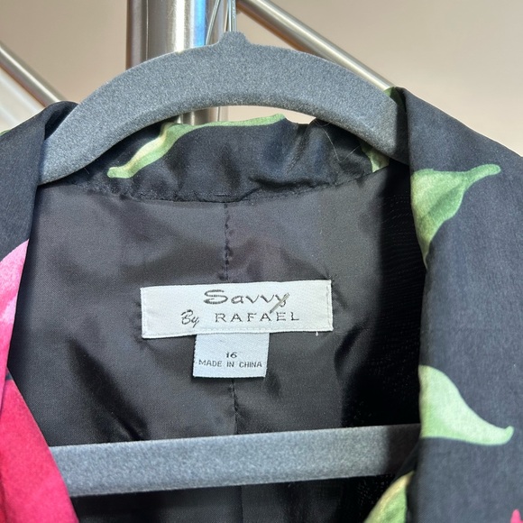 RAFAEL Black and Red Floral 100% Silk Blouse/Jacket - Picture 5 of 7